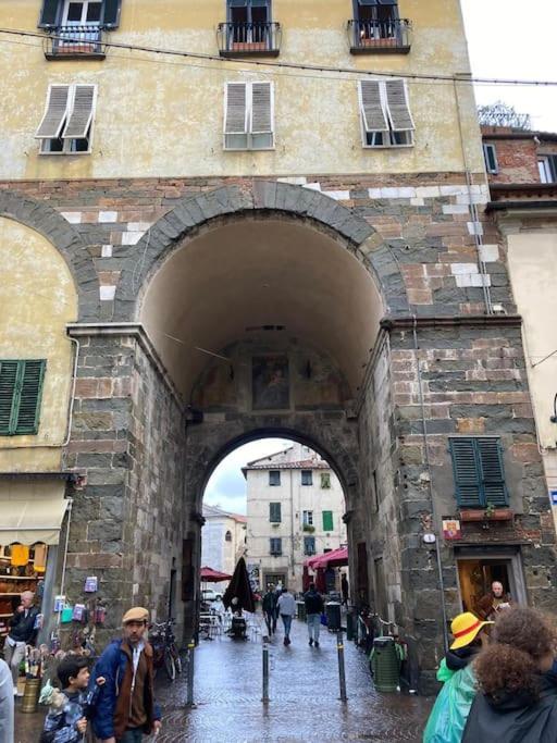 Dimora Leonardo. Centro Storico. Apartman Lucca Kültér fotó